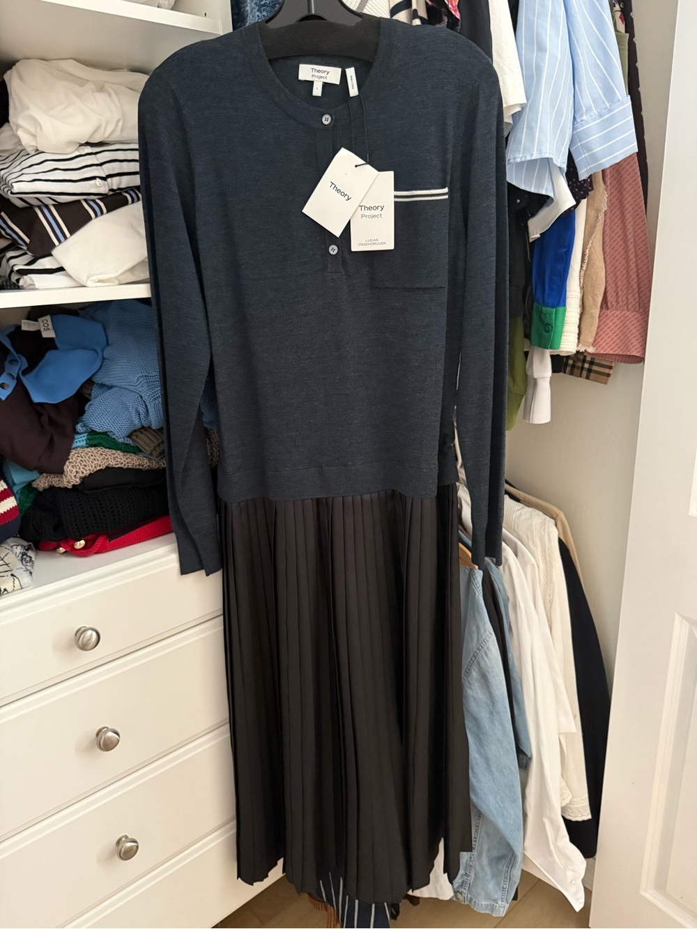 Theory wool blend Navy Top with Black Pleated Midi Skirt Sz L NWT